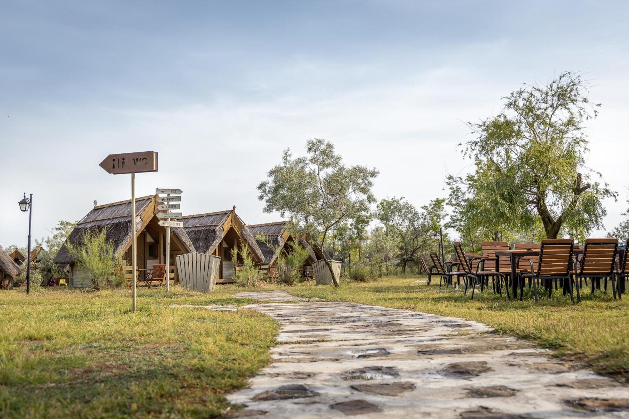 Dolphin Camping Sfântu Gheorghe Exterior foto